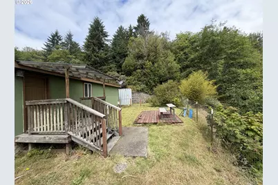 17021 Ferry Creek Heights Rd, Brookings, OR 97415 - Photo 2