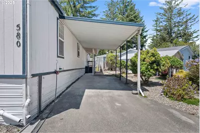 580 Shorepines Pl, Coos Bay, OR 97420 - Photo 4