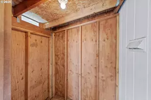 580 Shorepines Pl, Coos Bay, OR 97420 - Photo 22