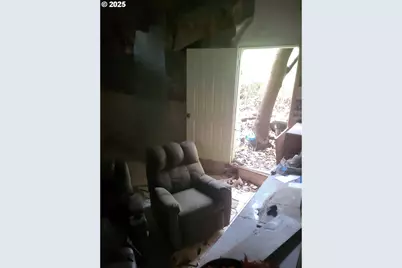 235 Bilger Creek Rd, Myrtle Creek, OR 97457 - Photo 12