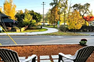 552 W D St, Springfield, OR 97477 - Photo 26