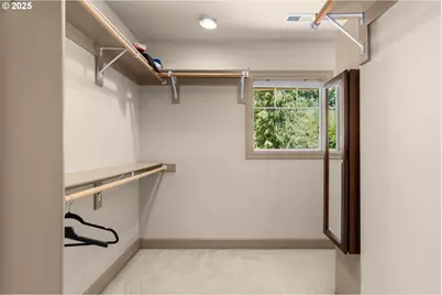 10027 NW Skyline Heights Dr, Portland, OR 97229 - Photo 24