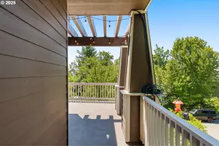 10027 NW Skyline Heights Dr, Portland, OR 97229 - Photo 32