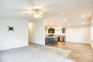 826 SE 10th St, Pendleton, OR 97801 - Photo 32