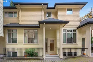 2416 SW Cedar St, Portland, OR 97205 - Photo 2