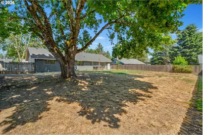 211 NW Loan Pl, Vancouver, WA 98665 - Photo 32
