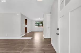 211 NW Loan Pl, Vancouver, WA 98665 - Photo 4