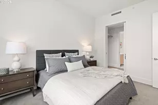 550 SW 10th Ave, Portland, OR 97205 - Photo 18