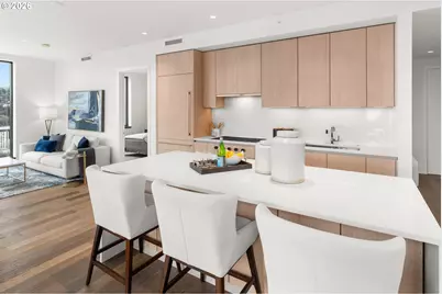 550 SW 10th Ave #2110, Portland, OR 97205 - Photo 10