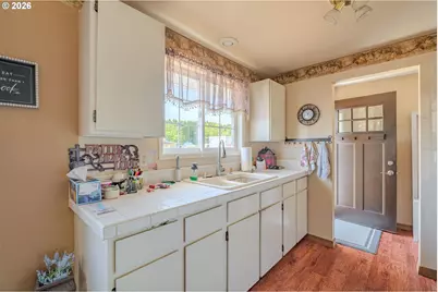 16500 NE 142nd Ave, Brush Prairie, WA 98606 - Photo 8
