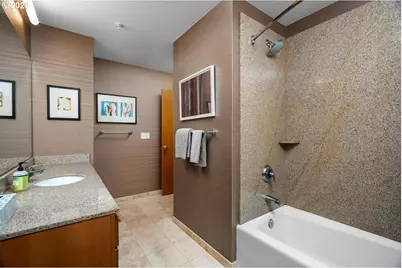 2335 NW Raleigh St #305, Portland, OR 97210 - Photo 20