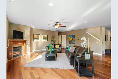 13284 SW Nicole Ln, Portland, OR 97224 - Photo 14