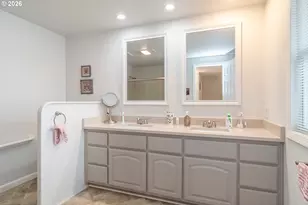 1213 NW Riverfront Dr, Roseburg, OR 97471 - Photo 30