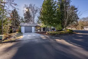 10480 SW Meadow St, Tigard, OR 97223 - Photo 2