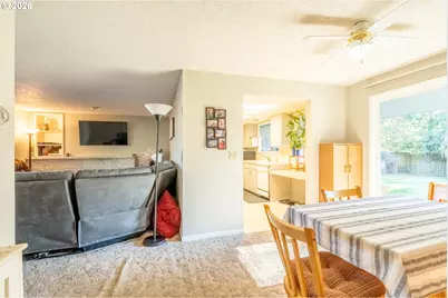 10480 SW Meadow St, Tigard, OR 97223 - Photo 12