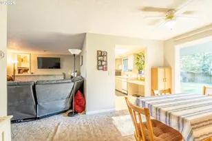 10480 SW Meadow St, Tigard, OR 97223 - Photo 12