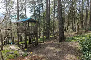 1915 NW Cascade Heights Dr, Albany, OR 97321 - Photo 16