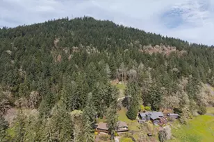 1915 NW Cascade Heights Dr, Albany, OR 97321 - Photo 12