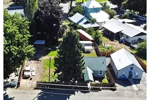 226 Center St, Halfway, OR 97834 - Photo 2