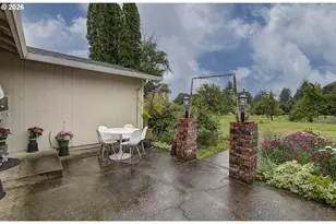 5701 NE 204th Ct, Vancouver, WA 98682 - Photo 2