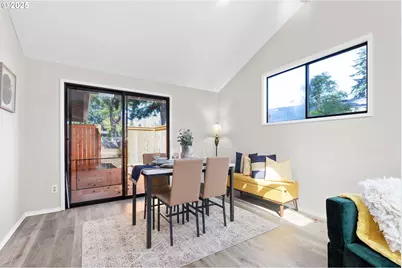 16671 SE Haig Dr, Portland, OR 97236 - Photo 18