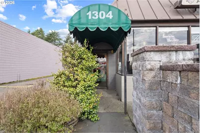 1304 Ocean Beach Hwy, Longview, WA 98632 - Photo 4