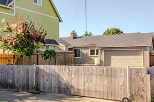 8027 SE Rhone St, Portland, OR 97206 - Photo 2