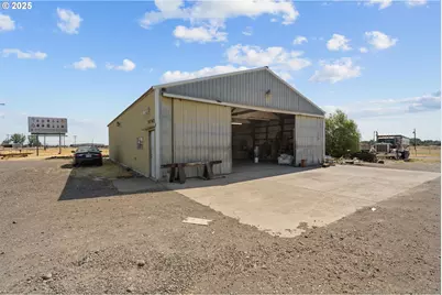 78745 Westland Rd, Hermiston, OR 97838 - Photo 4