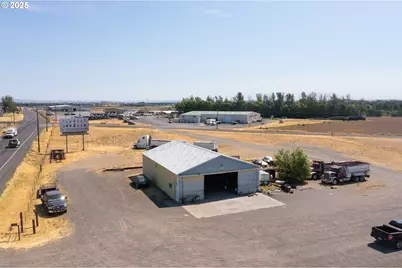 78745 Westland Rd, Hermiston, OR 97838 - Photo 2
