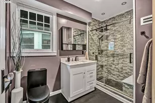 224 NW 20th Ave., Portland, OR 97209 - Photo 18