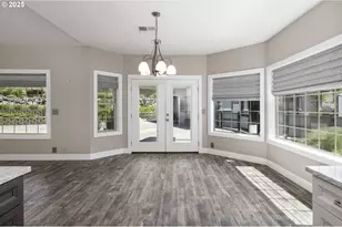 3465 Galls Creek Rd, Gold Hill, OR 97525 - Photo 10