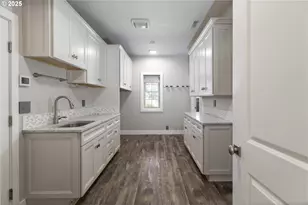 3465 Galls Creek Rd, Gold Hill, OR 97525 - Photo 18