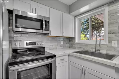 7006 SE 91st Ave, Portland, OR 97266 - Photo 8