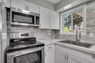 7006 SE 91st Ave, Portland, OR 97266 - Photo 8