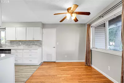 7006 SE 91st Ave, Portland, OR 97266 - Photo 6