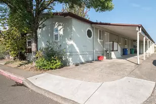 1949 SE Palmquist Rd, Gresham, OR 97080 - Photo 2