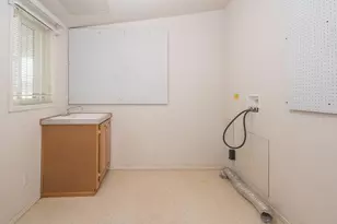 1949 SE Palmquist Rd, Gresham, OR 97080 - Photo 38