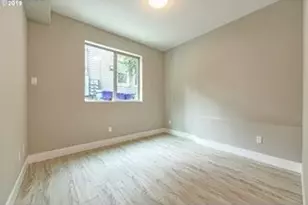 2885 NE Couch St, Portland, OR 97232 - Photo 36