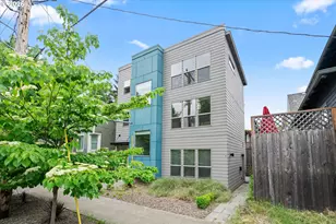 2885 NE Couch St, Portland, OR 97232 - Photo 2