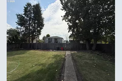 2076 Roberts Rd, Medford, OR 97504 - Photo 26