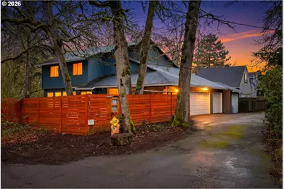 3102 NE Royal Oaks Dr, Vancouver, WA 98662 - Photo 1