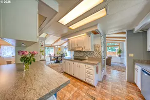 165 Tunnel Rd, White Salmon, WA 98672 - Photo 10