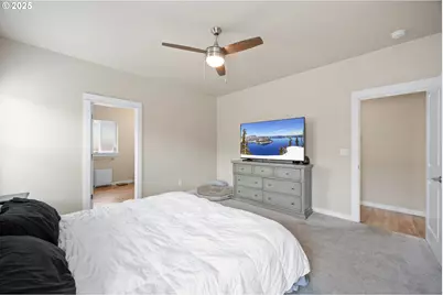 881 Medina Ave, Sutherlin, OR 97479 - Photo 12