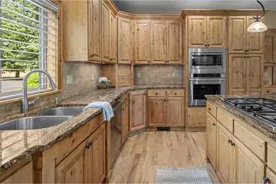 27200 S Barlow Rd, Canby, OR 97013 - Photo 10