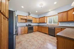 17911 NE 158th St, Brush Prairie, WA 98606 - Photo 10