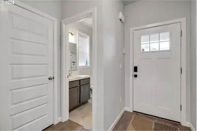 138 S 7th St, Carlton, OR 97111 - Photo 6