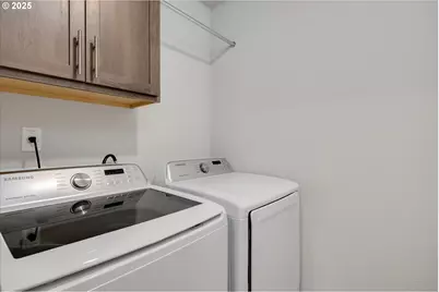 138 S 7th St, Carlton, OR 97111 - Photo 32