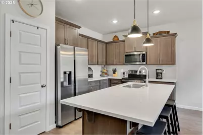 138 S 7th St, Carlton, OR 97111 - Photo 16