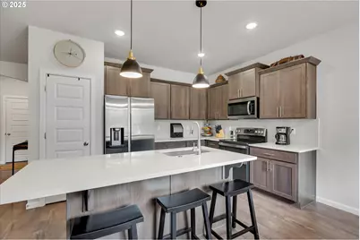 138 S 7th St, Carlton, OR 97111 - Photo 16