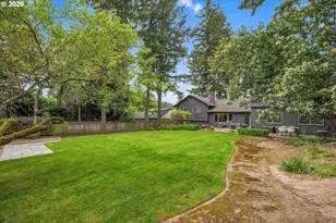 785 Marylhurst Dr, West Linn, OR 97068 - Photo 46